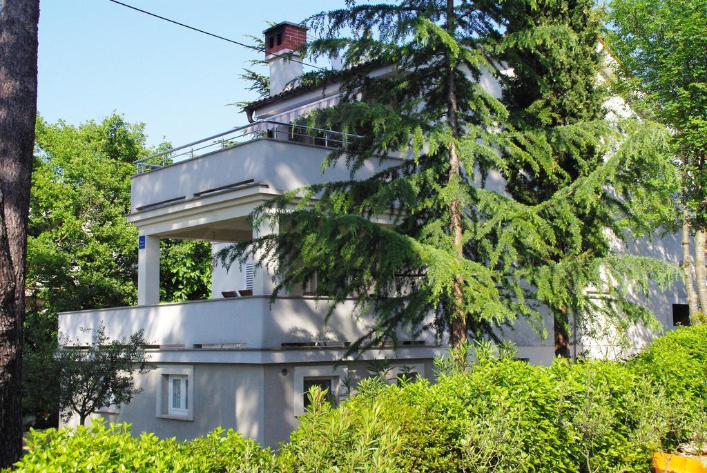 Apartments Atrium Malinska Esterno foto